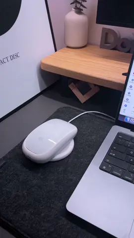 It’s time to upgrade your mouse#magicmouse #wirelesscharger 