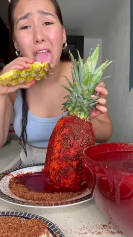 Comiendo Piña extra picante #algotranqui #comida #mukbang #humor #mexicansnacks