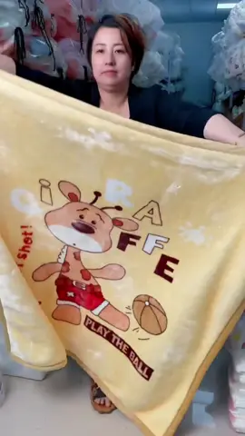 Chăn siêu xinh mềm mại cho bé 😍 #xuhuong #xuhuongtiktok #tiktokshop #chanlongcuu #chanlong #chanlongtuyet #chansieutuyet #review #chandihoc #chanchobe #chanlongtuyetchobe #chanlongcuuchobe #chansieutuyetchobe