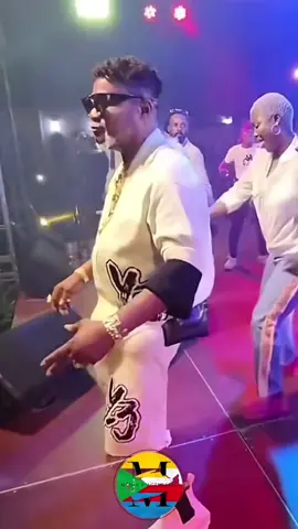 Respect 🫡 @koffiolomide_officiel Légende 🌍  #mediadactualite🇰🇲 #koffiolomide #koffi #legende #danse #dansechallenge #dansetiktok #joie #congolaise🇨🇩 #congolaise🇨🇩🇨🇬 #brazavillecongo🇨🇬 #humour #humor #comores #comores🇰🇲 #comores269♥️🌙🏝🇰🇲 #mayotte #mayotte976🇾🇹🌴🤣foryoupage #mayotte976 #mayotteisland🌴🌞îleauxparfum #tiktok #tik_tok #pourtoi 