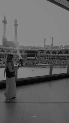 Taweel al shawq! 🖤🎧 #fypシ #UمAR #viral #islamicstatus #darkedit #foryou #foryoupage #islam___information #nasheed #beautyofkaaba #islam #Allah #muslim #اللہ 