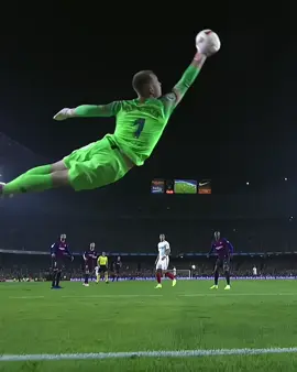 Impossible Saves 👏🏻 #football #impossiblesave 