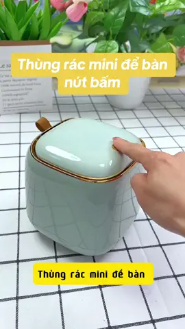 Thùng rác mini để bàn nút bấm #thungracmini #thungracminideban #thungracminicute #thungracminidethuong #thungracminidebandanang #thungracminithietke #thungracminithietke #thungracdeban #thungracdebanvanphong #thungracdecorphongkhach #thungracdep #thungracdecor #thungracthongminh #thungracmini #thungracsangtao #thungracnhua #thungracdethuong #thungracdephong #thungracdepdocchat #thungracnutbam 