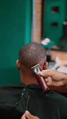 Mais uma produção de video para essa barbearia super estilosa e classica. Seu Lobo Barbearia  #barbeariaclassica #barbeariaretro #videodebarbearia #videocinematic #marketingdigital #socialmedia #videomaker 