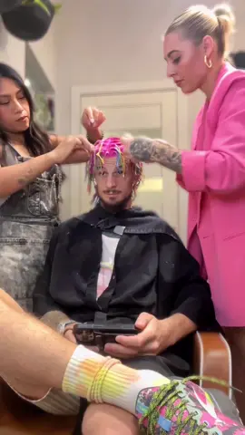 Hair for UFC 292