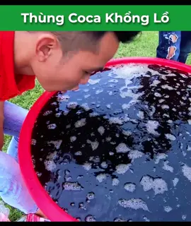 Thùng Coca Khổng Lồ #cauca #anvat #phdsports #giaothong #xaydung #nuochoa #suckhoe