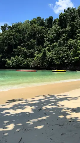 Pantai Pasir 2 Holtekamp #pantaipapua #jayapuratiktok #fyp 