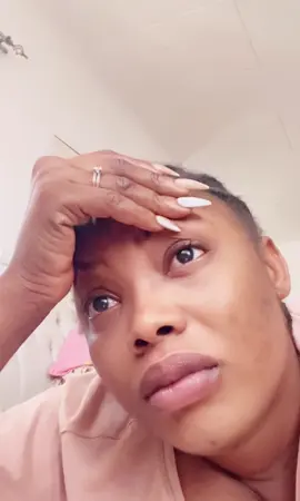 Voici un nouveau mois qui se lève! après avoir traversé tellement d’épreuves au point de vouloir abandonné, Il faut se relever encore et regarder devant soi car tu es la seule personne qui peut accomplir ta destinée! Rien ne sera facile, donc au delà de tout il faut accepter le repos, une pause,un moment de répit pour ta santé 🙌🏽  BON MOIS D’OCTOBRE 🙏🏾  #pourtoi #tiktok #vie #combat #responsabilité #epreuve #forte #faible 