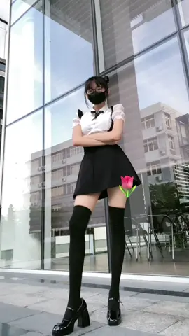 Trả lời @Hoàng Sơn  nai kéo chân nên cao 😂😆