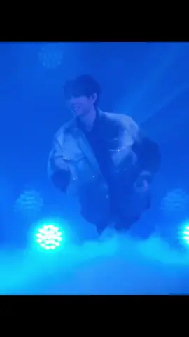 THE HUG IM CRYINF #khaotungg #firstkp #firstkhaotung #khaofirst 