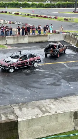 #spedwaymusicpark #destroy_car #destruicao 