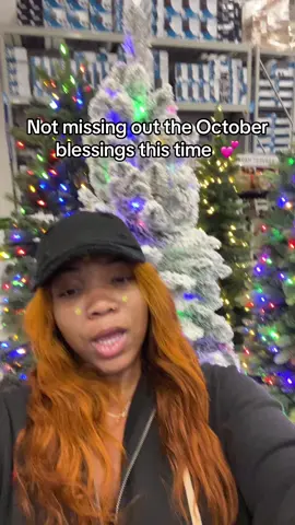 I just want to take the time to thank god for getting me through this year tis the season to be a bad b!tch with a bigger bag amen #fyp #yolie #yoliebandss 