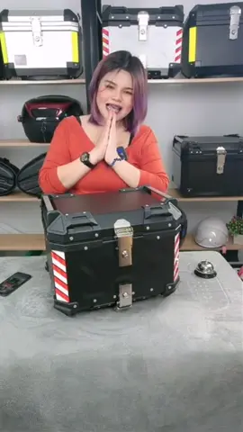 ปี๊บอลูมิเนียมท้ายมอเตอร์​ไซค์​ 45L. #ปี๊บอลูมิเนียม #กล่องท้ายอลูมิเนียม #สายทัวร์ริ่ง #อุปกรณ์เสริมมอเตอร์ไซค์ #กล่องท้ายรถมอเตอร์ไซค์ #tiktokครีเอเตอร์🛒 