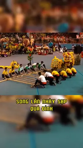 SONG LÂN NHẢY SẠP QUÁ ĐỈNH  #danhtrongmualan #truongkhai #mualanhaynhatthegioi #trungthu #lansurong #mualan #liondance #hoiquanlansurong #truongkhaiphukienlansurong #lansurongvietnam #haclan #bachlan #fyp #foryou #foryoupage 