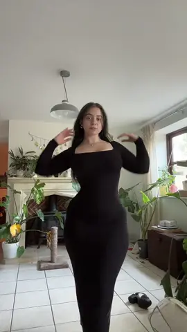 fine-sexy-cool-what else- do isabella dorta