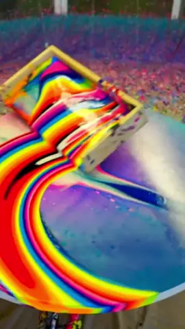 Color and more Color : making rainbows in Miami #oddlysatisfying #spinart #fluidart #fakeart