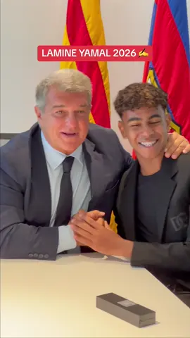 Renovat fins al 2026! 💙❤️ #fcbarcelona #barçaontiktok #barça #deportesentiktok #MadeInLaMasia #tiktokfootballacademy #football 