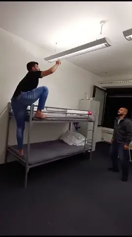 #قبائل #لقاح #الفاسد  #قبائل  تحولو الى قرود #بنحبكم_وبيكم_مكملين #المانيا #بلجيكا #هولندا🇳🇱  #الشعب_الصيني_ماله_حل😂😂 