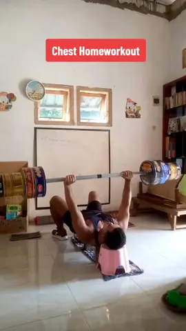 CHEST HOMEWORKOUT #chestworkout #chest #chestbarbell #chestbenchpress #olahragadirumah #fitnessmotivation #fyp #gymrumahfitness #hidupsehat #tiktok #homeworkout #gymnastics #gymmania #binaragaindonesia #bodybuilding #fitnesstips 