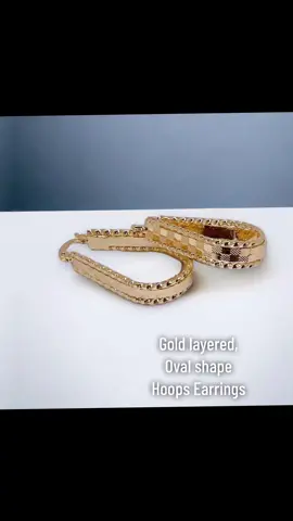 Oval Shape Gold Layered Hoops earrings, light weight, long lasting beautiful hewelry piece. Nickel abd allergy free, get them on our Tik Tok Shop💋#orolaminadorossi✨ #rafrossigp #goldlayeredjewelry✨ #goldplatedjewelry✨ #ovalshapehoops✨