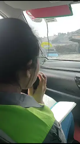tetap selalu safety jangan lupa lapor pengawas jika fatique.  keselamatan diMulai dari diri kita sendiri. salam safety..  semangat pagi luar biasa.  #tambanghits  #admintambangbatu  #saftyfirst  #anak tambang cewe story'  #duniatambang_batubara  #salamk3⛑️  #karuniaarmadaindonesia 
