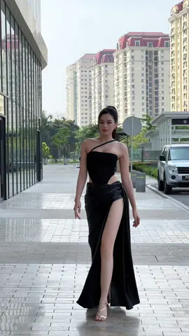 Hôm nay bé Đậu đi đâu đấy 😝😝 #DoThiHa #hoahauvietnam #tiktokgiaitri 
