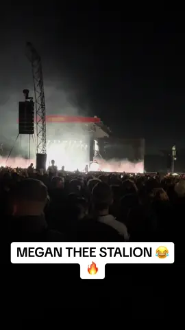 Who is the best female rapper? 🔥 #megantheestallion #reading #rapper #concert #london #trendingvideo #fyp #rap #trendingsong 