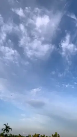 Tidak akan tertukar apa yg telah ALLAH takar,bersabarlah wahai hati,,,ALLAH sedang menyiapkan hadiah terindah untukmu...!!! #fyp#asjalruwhi#doa#storytime#vibessong#bismillah