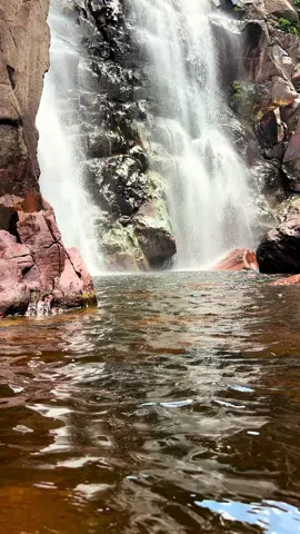 a cahoeira mais linda de Tepequém localizada em Amajari/Roraima - Brasil  #tepequem #roraima #roraimabrasil #roraimatiktok 