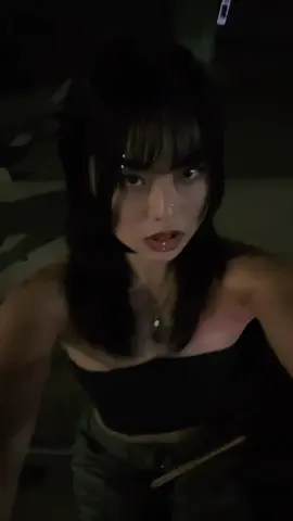 The vertical labret is so tempting 😭😍