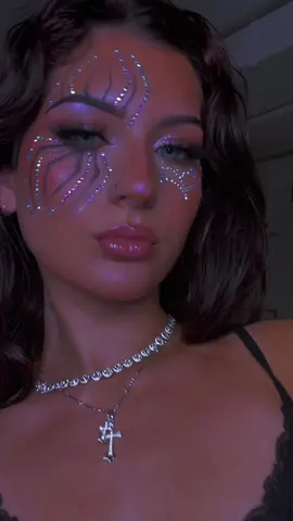 spider queen🕷️🕸️💎  #halloweenglam #makeuptransition #njmua #spookyglam #makeuplook #spidermakeup #blingmakeup 