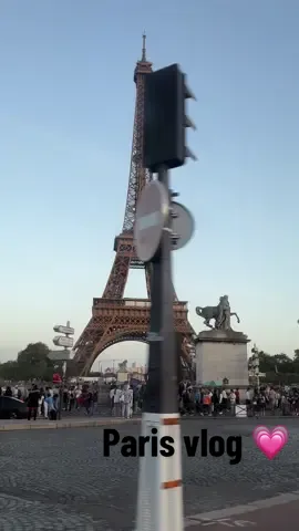 Paris vlog 🫶🏻 #dailyvlog #paris #parisvlog #holidayvlog #spendthedaywithme 