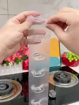 Móc treo quần áo dán tường. Chắc chắn, bền đẹp, tiện lợi. #giadung #giadungthongminh #giadungtienich #dogiadung #dogiadungthongminh #dogiadungtienich 