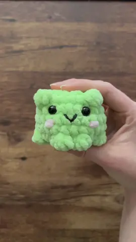 Little chubby froggy! This little guy is too cute 💚 IG: knotsandsnuggles Pattern credit: shine.crafts (IG) Tags  #handmade #crocheted #crochetplush #amigurumilove #yarntok #fiberart #plushie #kawaii #cute #freepattern #crochetpattern #crochetfrogs #crochettok #frog #frogplushies #chubbyfrogs #frogsquish #crochetstuffedanimal 