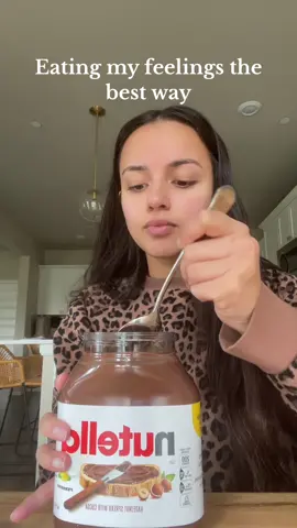 Love me a big ass jar of Nutella. 😋 #fyp #trending #ASMR #FOOD 