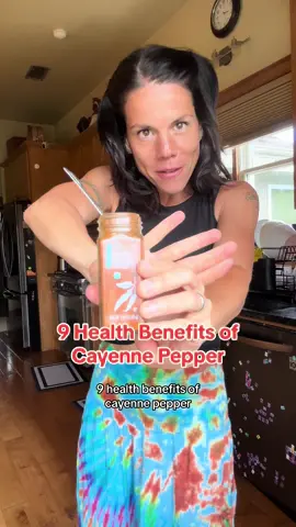 Here are 9 health benefits of cayenne pepper. It’s an excellent anti-inflammatory, and natural pain reliever. It increases blood circulation and helps with so many different things. This is not medical advice. Please ask your doctor if you are on blood thinners about Cayenne pepper. #HolisticHealth #HolisticRemedies #NaturalRemedies #CayennePepper #Cayenne #FYP