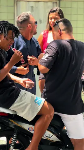 Aquele amigo que dar em cima da mulher dos outros em tido lugar 🤣🔥 #talarico #entregador #comedia 