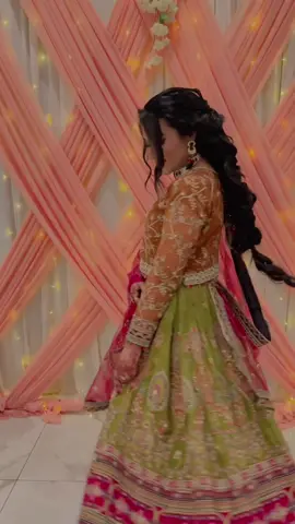 My mehndi look for my besties wedding 🧡💚♥️ #mehnditransition #grwmformehendi #foryoupage #mehndi #mehndidress #mehndilook #pakistanidesigner #pakistaniwedding #desi #weddingguest #shaadiseason #desitiktok #lehngagirl #pakistani #mehndibridal #pakistanibridal #pakistanibridallook #grwm #mehndibrides 