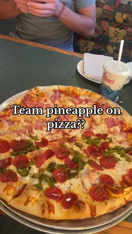 Yes or no?! Comment your opinion  #pineapple #pineapplepizza #hawaiianpizza #Foodie #pizza #foodietiktok #nursetiktok #nurse #family #fy #fyp #xyzabc 