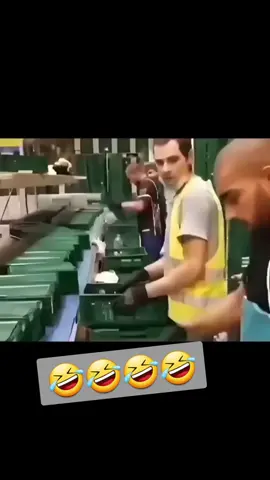 🤣🤣#funnyvideo #prank #funny# #prank #laugh #fail #failarmy #funnyprankvideo #frending 