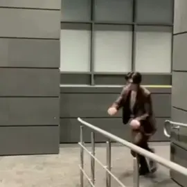 sunghoon running 😅 #sunghoon #enhypenmembers #foryou 