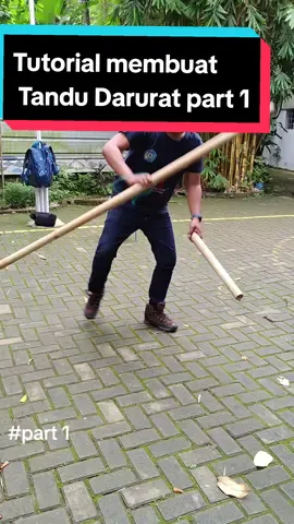 Tutorial membuat tandu darurat PMR 