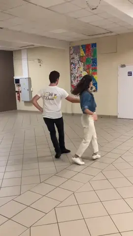 chacha de bal sur des basic step. pour débutants#danse #dance #dancing #OOTD #couple #mood #bailando #ballroom #chacha #chachacha @Marine @MGM INFLUENCE 