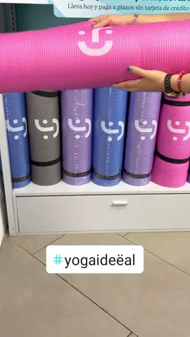 Eleva tu práctica con cada pose, en un mundo de serenidad bajo tus pies. #ideen #yoga #tapetesparayoga #tapetes 