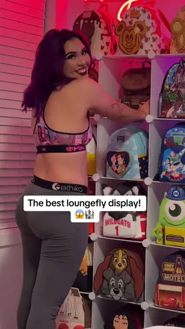 😱🥹🏰💜 #loungefly #disney #disneyfan #cute #cutecouple #livenfamily #maryroseliven #liven 