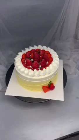 Bánh kem trái cây #lilacakeandtea #tiembanhlila #lilacakeandmore #banhkemdep #xuhuong #banhkemhanquoc #banhkemthuduc #banhsinhnhatthuduc #banhkembinhthanh #banhsinhnhatbinhthanh #banhkemchohoanghoathambinhthanh #chohoanghoathambinhthanh #banhkemdongian #banhkemtraicay 