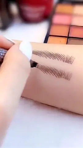 Four-pronged Eyebrow Pencil #eyebrow #eyebrowpencil #makeup #tiktok #shopping #foryou #beautifulgirls #fyp #goodthing 