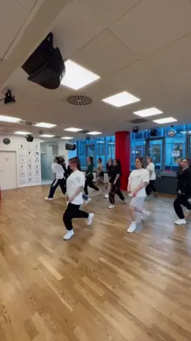 Ca flingue #choreo #fun #dance #hiphop #streetdanceacademynürnberg #nuernberg 