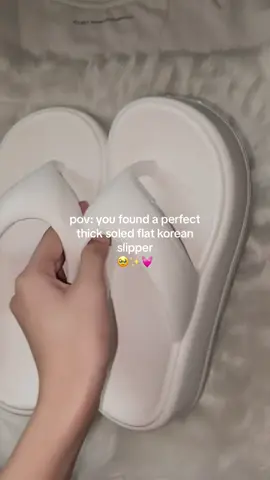 Love this slipper🥹💓 #slippers #koreanslippers #thickslippers #whiteslippers #fyp #foryou 