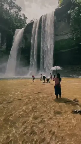 #เป็นอีกหนึ่งที่พลาดไม่ได้ #นั่งแช่่น้ําง #อุทยานแห่งชาติภูจองนายอย #⛰️🍃💚 #น้ําเย็นมาก #วิวสวย #มีปลา #เที่ยวอุบลราชธานี 
